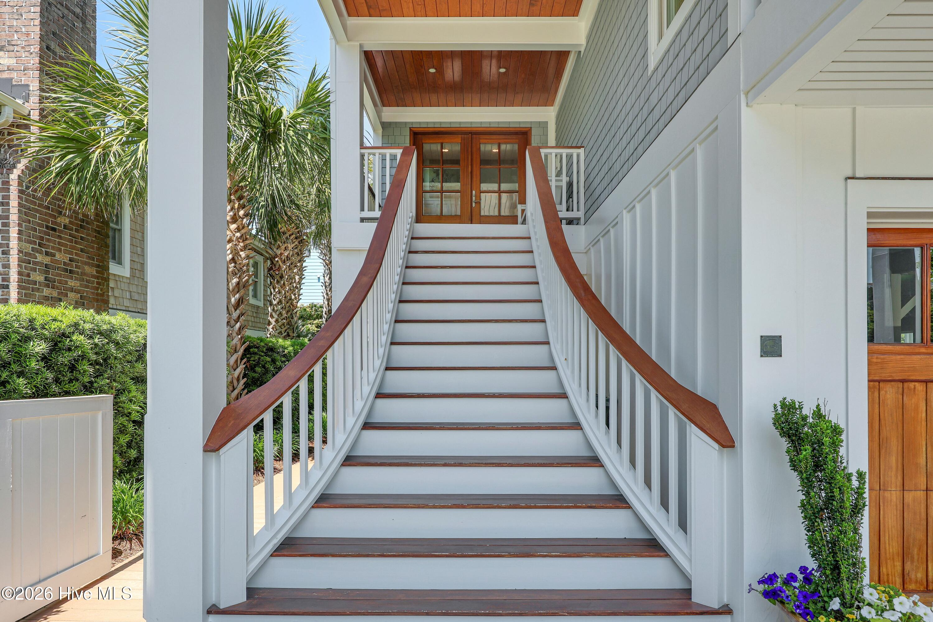 836 S Lumina Avenue