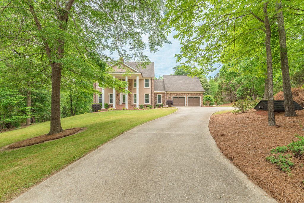 Photo of 3287 Surrey Road, Thomson, GA 30824 (MLS # 541424)