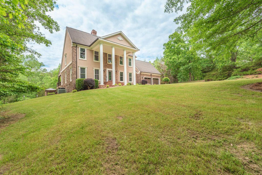 Photo of 3287 Surrey Road, Thomson, GA 30824 (MLS # 541424)