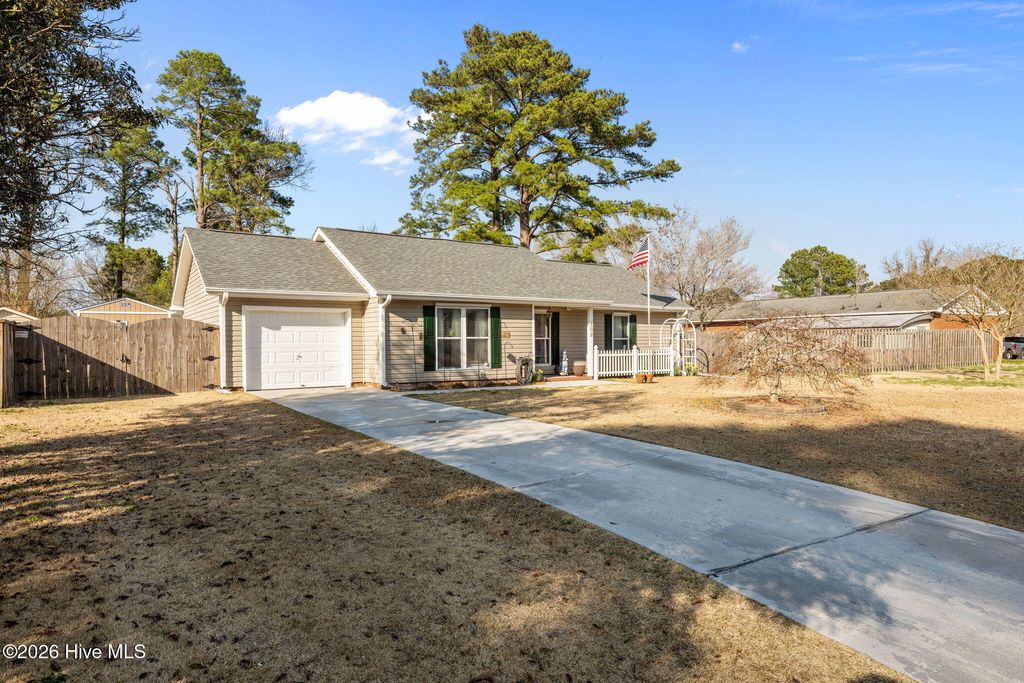 Photo of 502 Tallpine Road, Havelock, NC 28532 (MLS # 100560915)