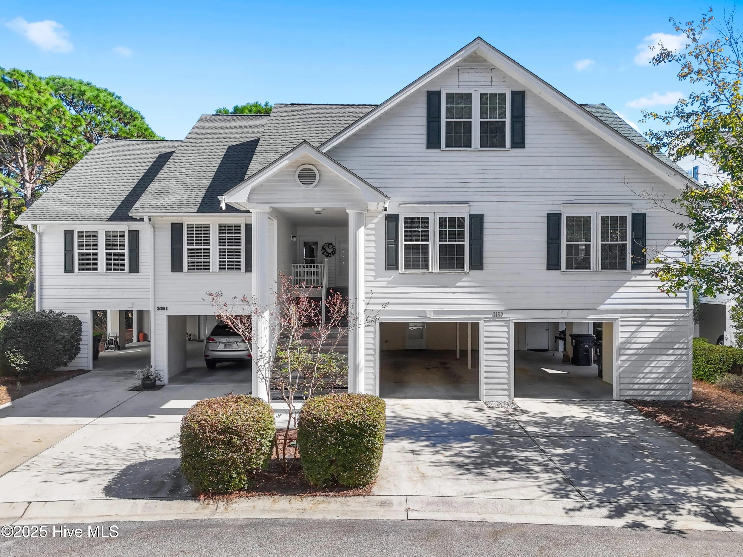 3159 Lakeside Commons Drive