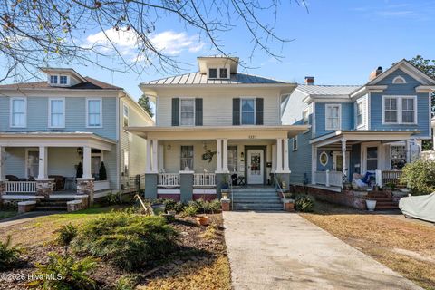 Photo of 1223 National Avenue, New Bern, NC 28560 (MLS # 100550741)