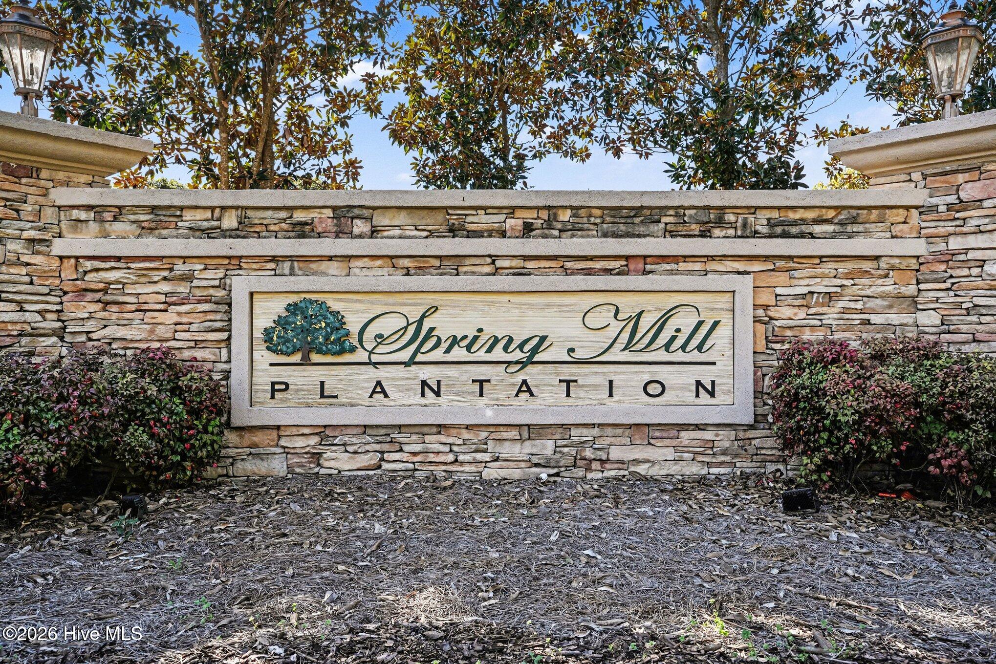 717 Tartans Glen Street NW