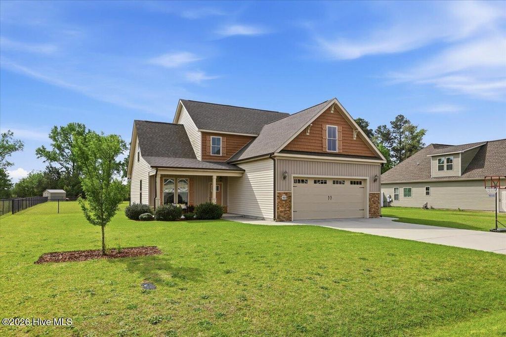 Photo of 102 Weeping Willow Drive, La Grange, NC 28551 (MLS # 100567057)
