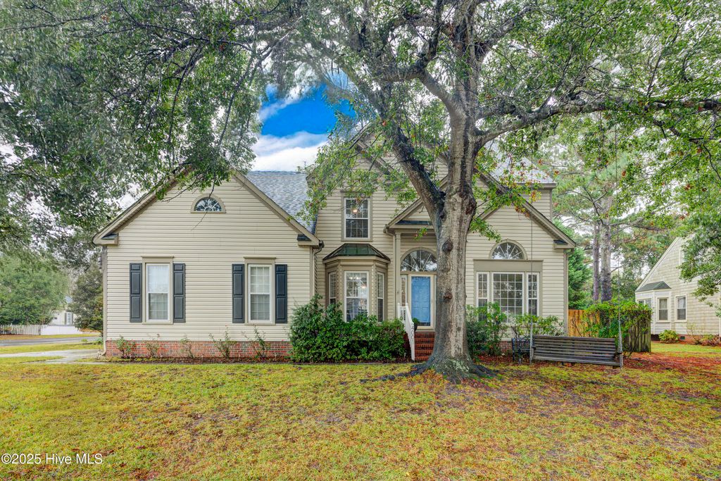 Photo of 4001 E Durant Court E, Wilmington, NC 28412 (MLS # 100534383)