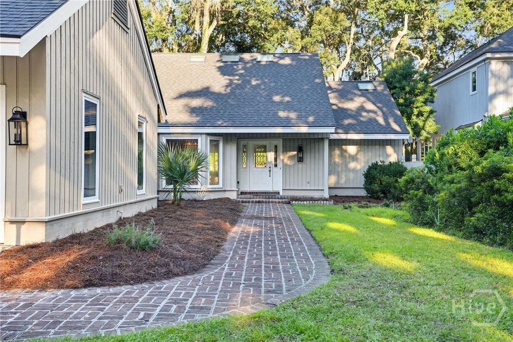 Photo of 4 Halfmoon Court, Savannah, GA 31411 (MLS # SA366441)