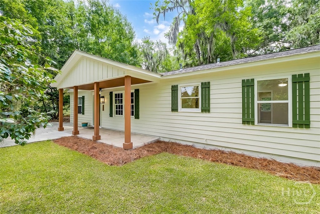 Photo of 32 Brookview Drive, Savannah, GA 31406 (MLS # SA358243)