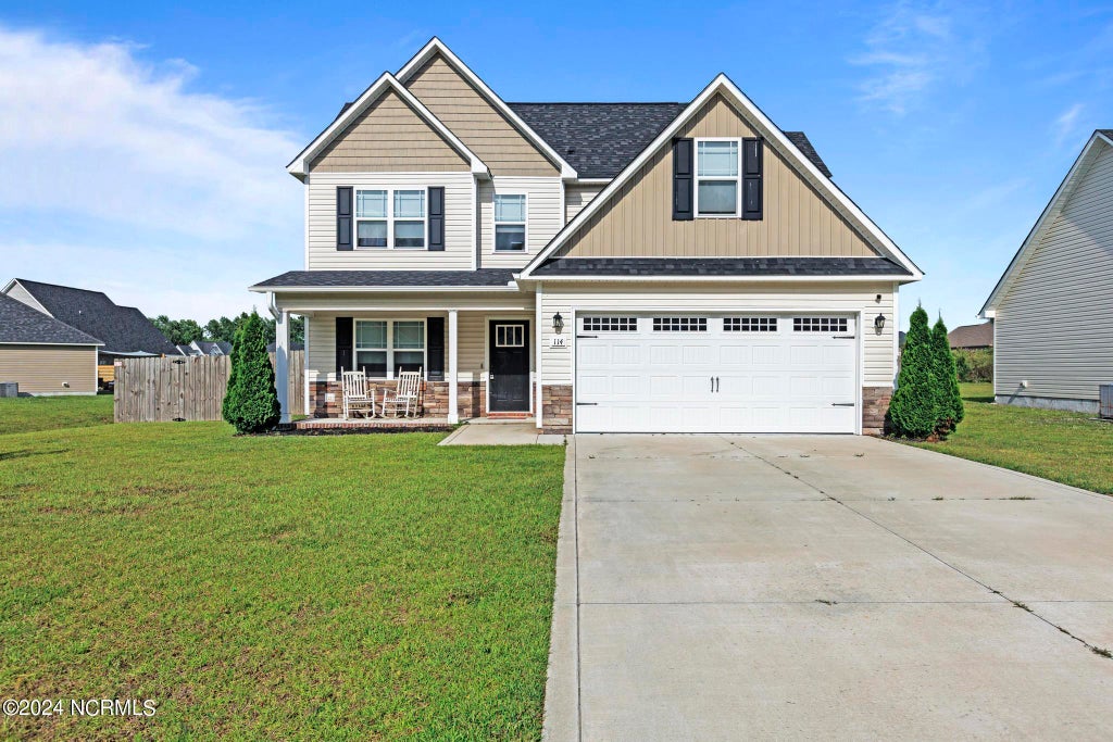 Photo of 114 Bridgeport Drive, Sneads Ferry, NC 28460 (MLS # 100578391)