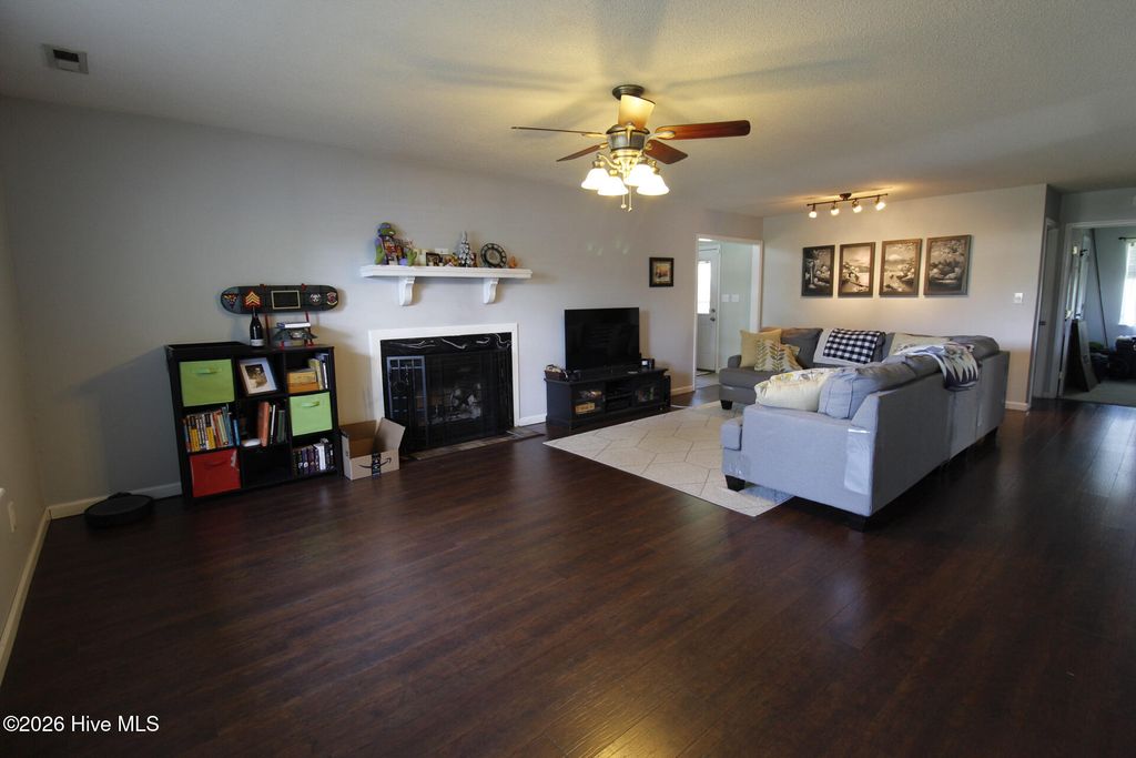 Photo of 103 Quarterhorse Lane, Jacksonville, NC 28546 (MLS # 100569547)