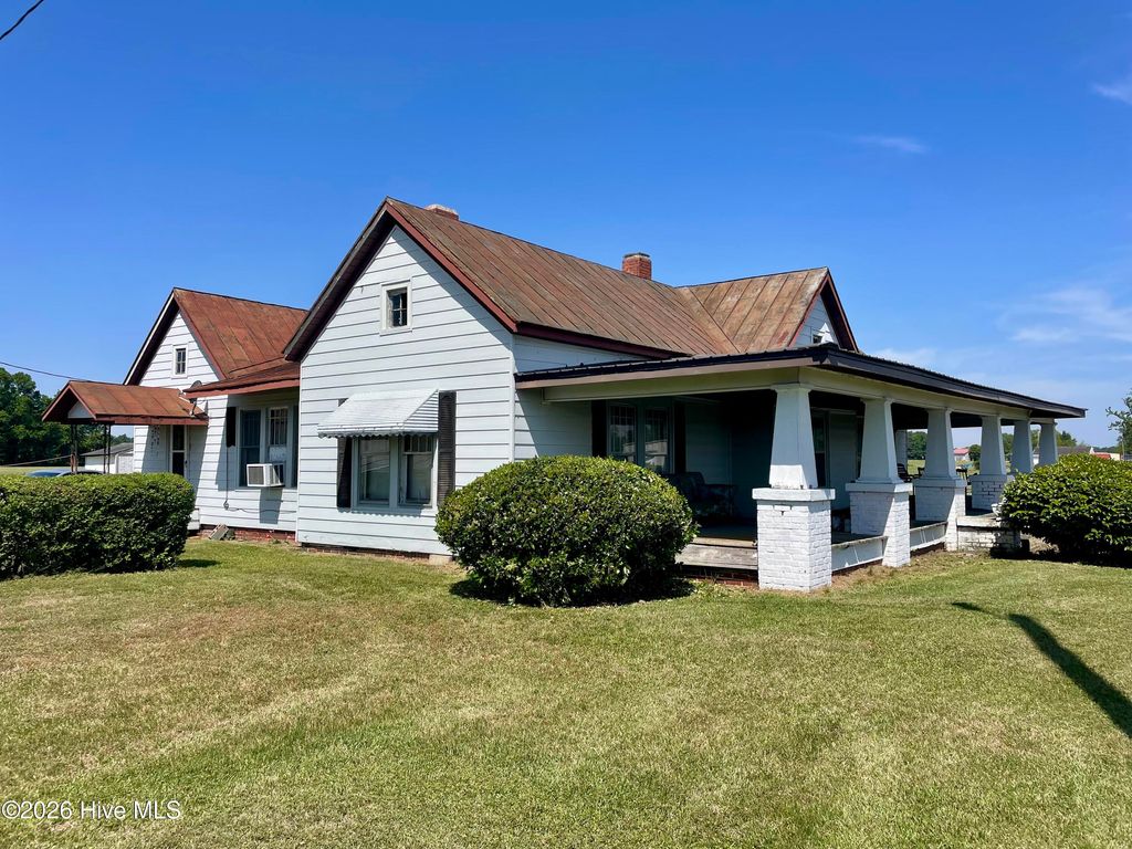 Photo of 2880 Grantham School Road, Mount Olive, NC 28365 (MLS # 100570050)