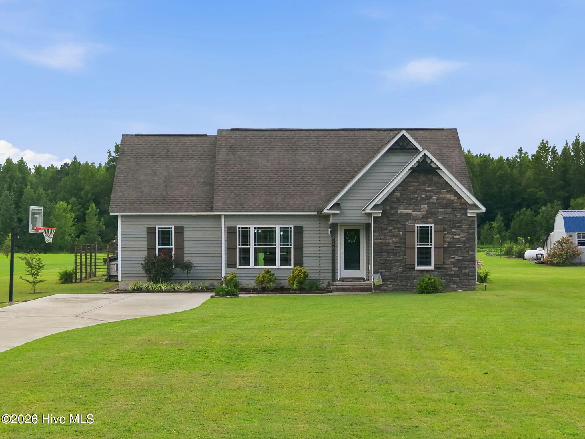 2746 Madison Hardee Road, Ayden, NC, 28513