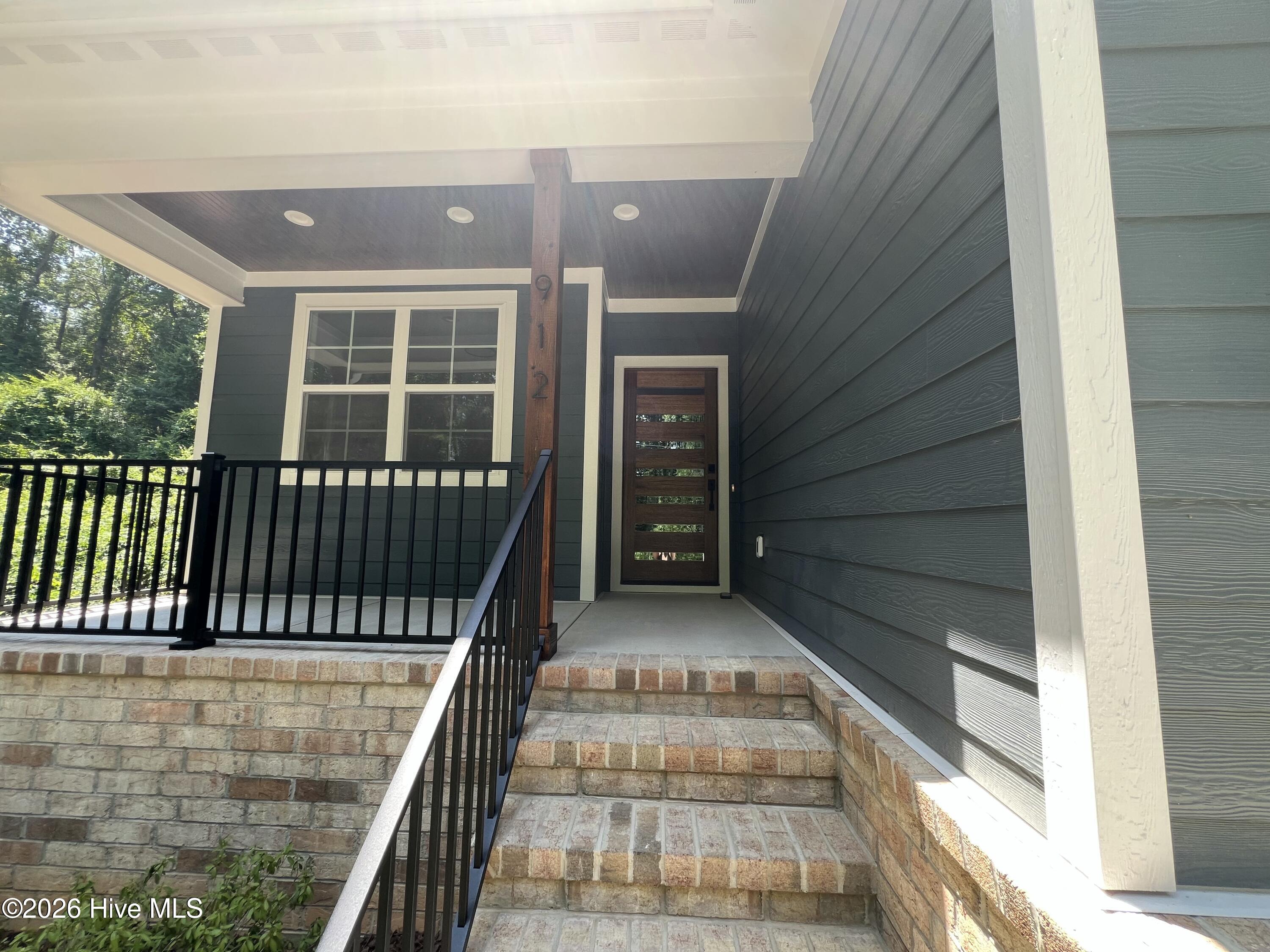 912 Thrush Drive