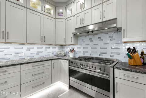 Tiny photo for 124 Walnut Street #Apt 607, Wilmington, NC 28401 (MLS # 100598537)