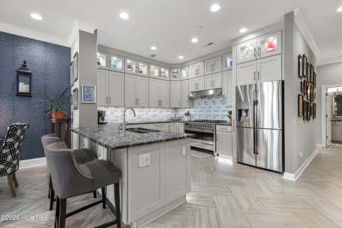 Tiny photo for 124 Walnut Street #Apt 607, Wilmington, NC 28401 (MLS # 100598537)