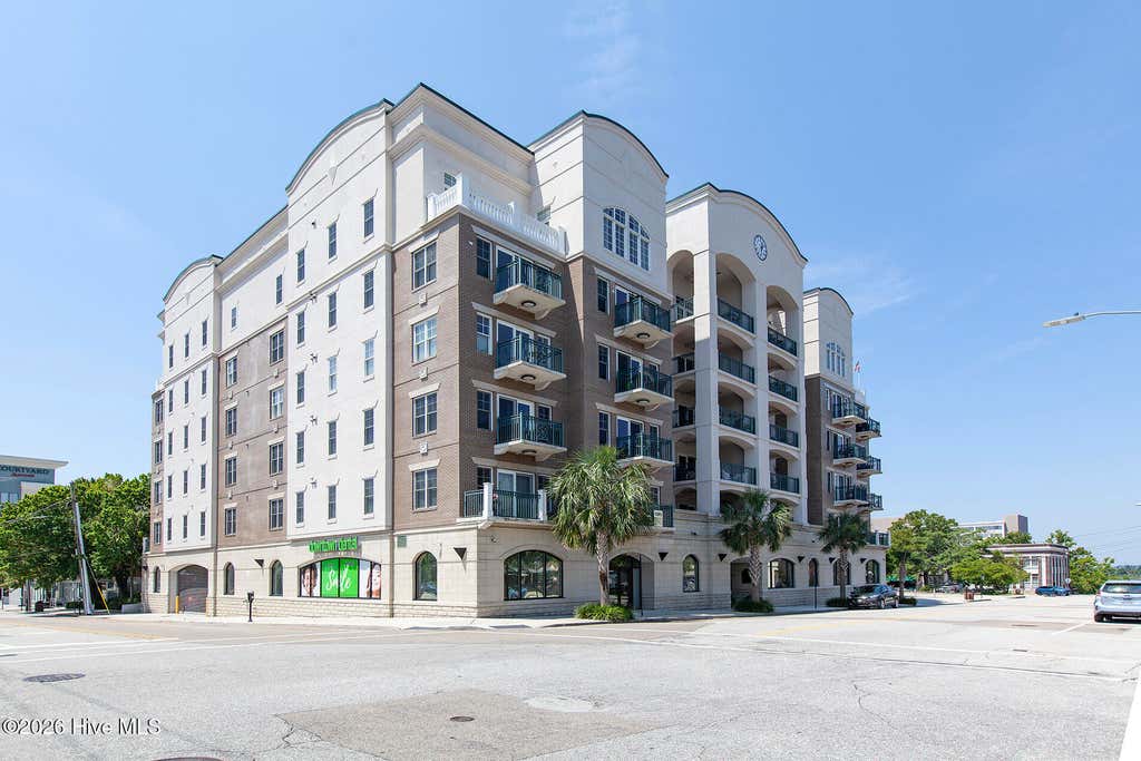 Photo of 124 Walnut Street #Apt 607, Wilmington, NC 28401 (MLS # 100598537)