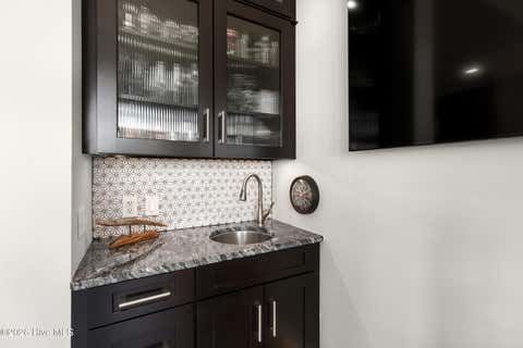 Tiny photo for 124 Walnut Street #Apt 607, Wilmington, NC 28401 (MLS # 100598537)