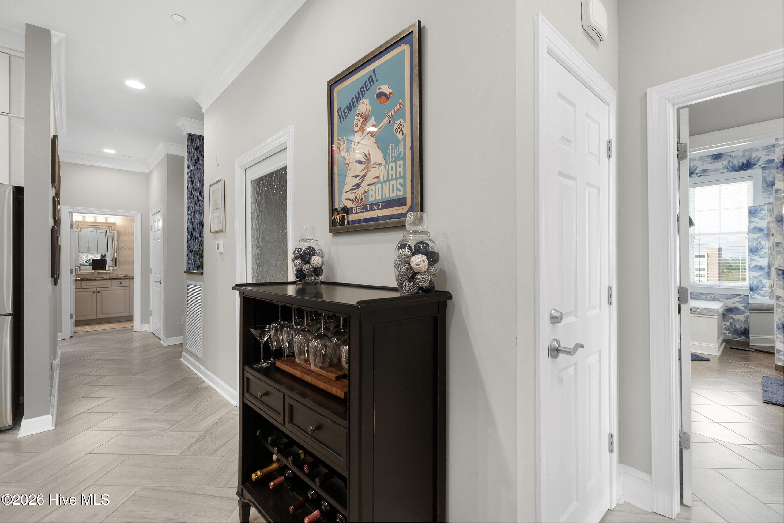 124 Walnut Street Apt 607