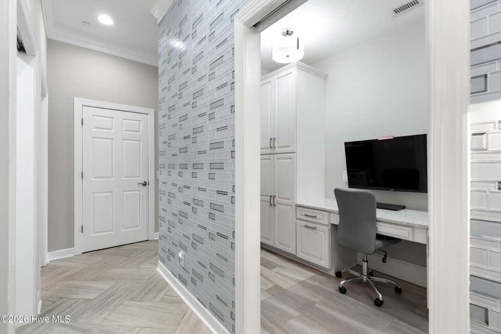 Photo of 124 Walnut Street #Apt 607, Wilmington, NC 28401 (MLS # 100598537)
