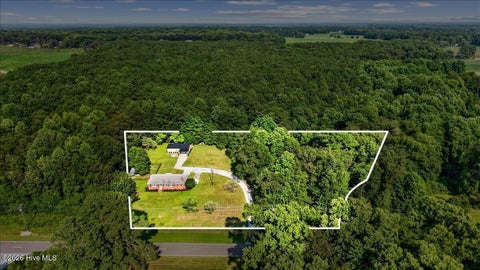 Homes For Sale - 1555 Hull Road<br/> Snow Hill, NC 28580