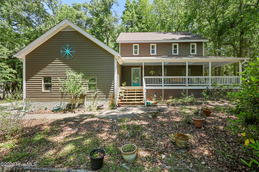 Photo of 527 North Line Drive, Hampstead, NC 28443 (MLS # 100572174)
