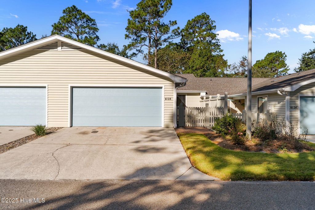 Photo of 6128 Inland Greens Drive, Wilmington, NC 28405 (MLS # 100537867)