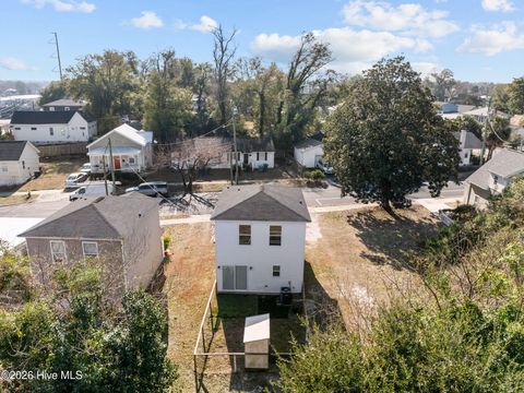 Tiny photo for 917 Grace Street, Wilmington, NC 28401 (MLS # 100548368)