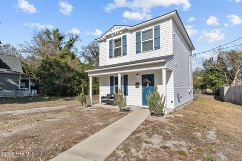 Tiny photo for 917 Grace Street, Wilmington, NC 28401 (MLS # 100548368)
