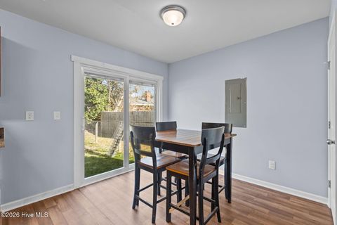 Tiny photo for 917 Grace Street, Wilmington, NC 28401 (MLS # 100548368)