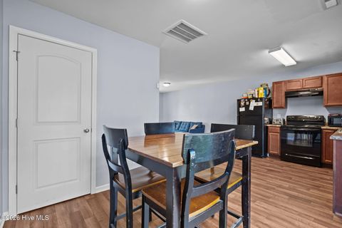 Tiny photo for 917 Grace Street, Wilmington, NC 28401 (MLS # 100548368)