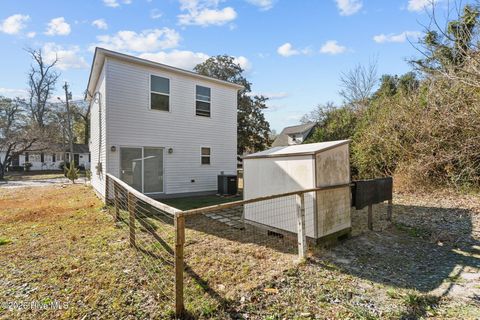 Tiny photo for 917 Grace Street, Wilmington, NC 28401 (MLS # 100548368)
