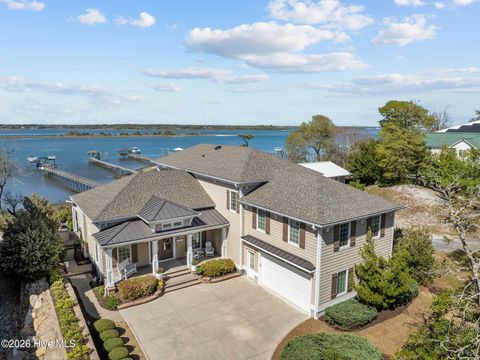 Homes For Sale - 8404 Sound Drive<br/> Emerald Isle, NC 28594