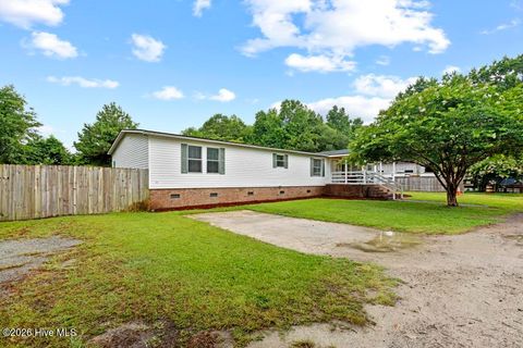 Mobile Home For Sale - 126 Elizabeth Drive<br/> Hubert, NC 28539