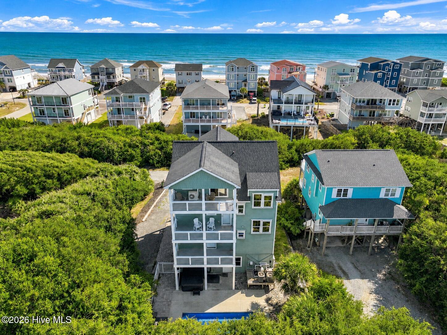 6 Bottlenose Boulevard