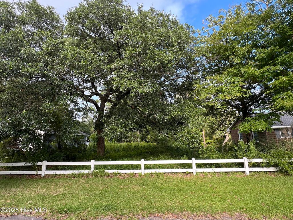 Photo of 1865 Norwood Street SW, Ocean Isle Beach, NC 28469 (MLS # 100521126)