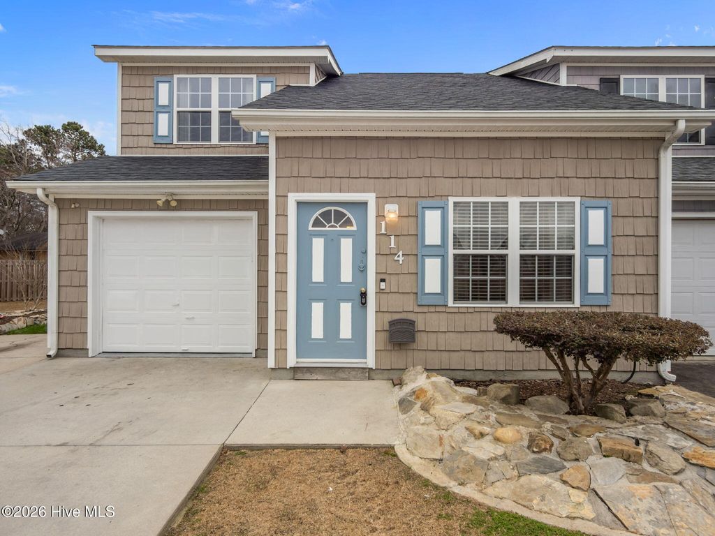 Photo of 114 Creeker Town Way, Hubert, NC 28539 (MLS # 100548288)