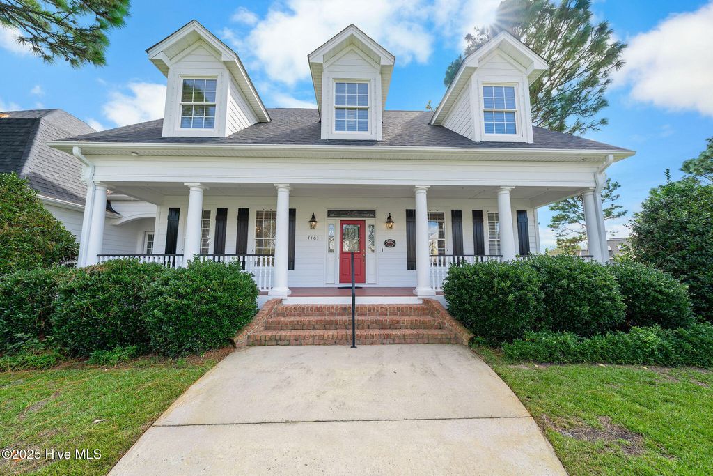 Photo of 4103 Kittiwake Court SE, Southport, NC 28461 (MLS # 100535591)