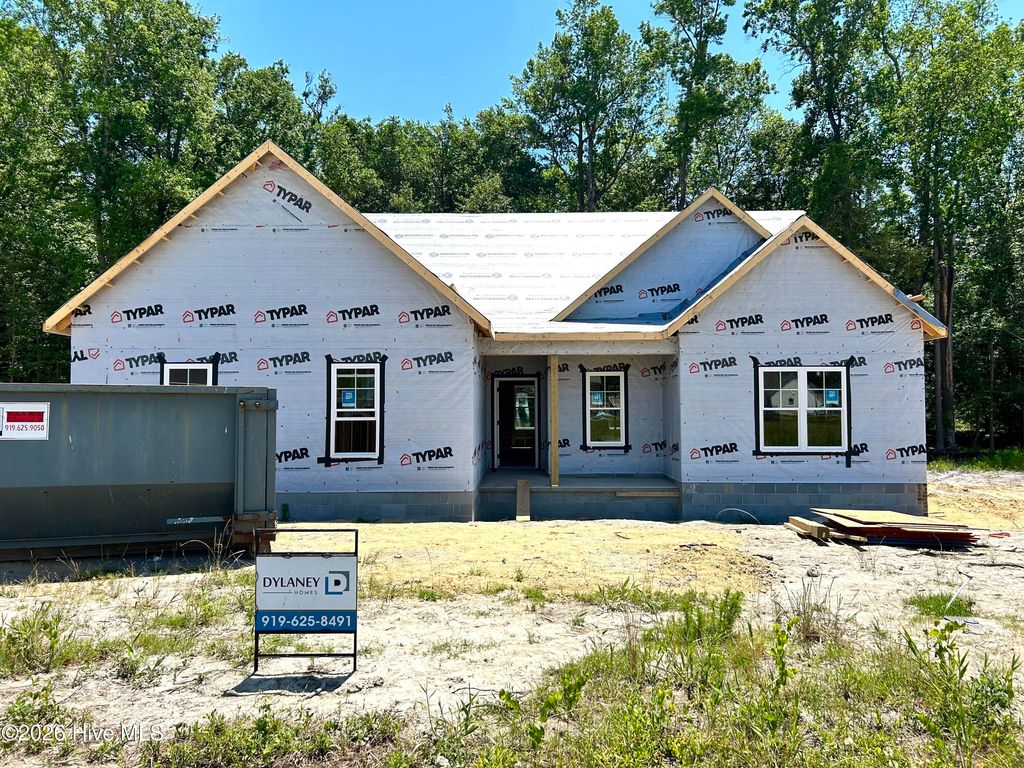 Photo of 3704 Huntcliff Drive, La Grange, NC 28551 (MLS # 100575950)