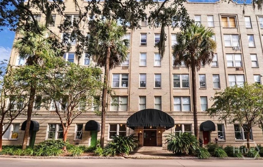 Photo of 106 W Gwinnett Street #5F, Savannah, GA 31401 (MLS # SA348478)