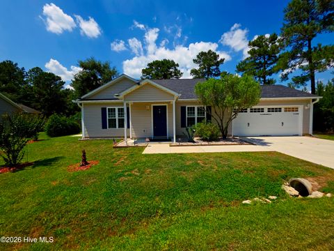 Homes For Rent - 200 Sweet Gum Lane<br/> Richlands, NC 28574