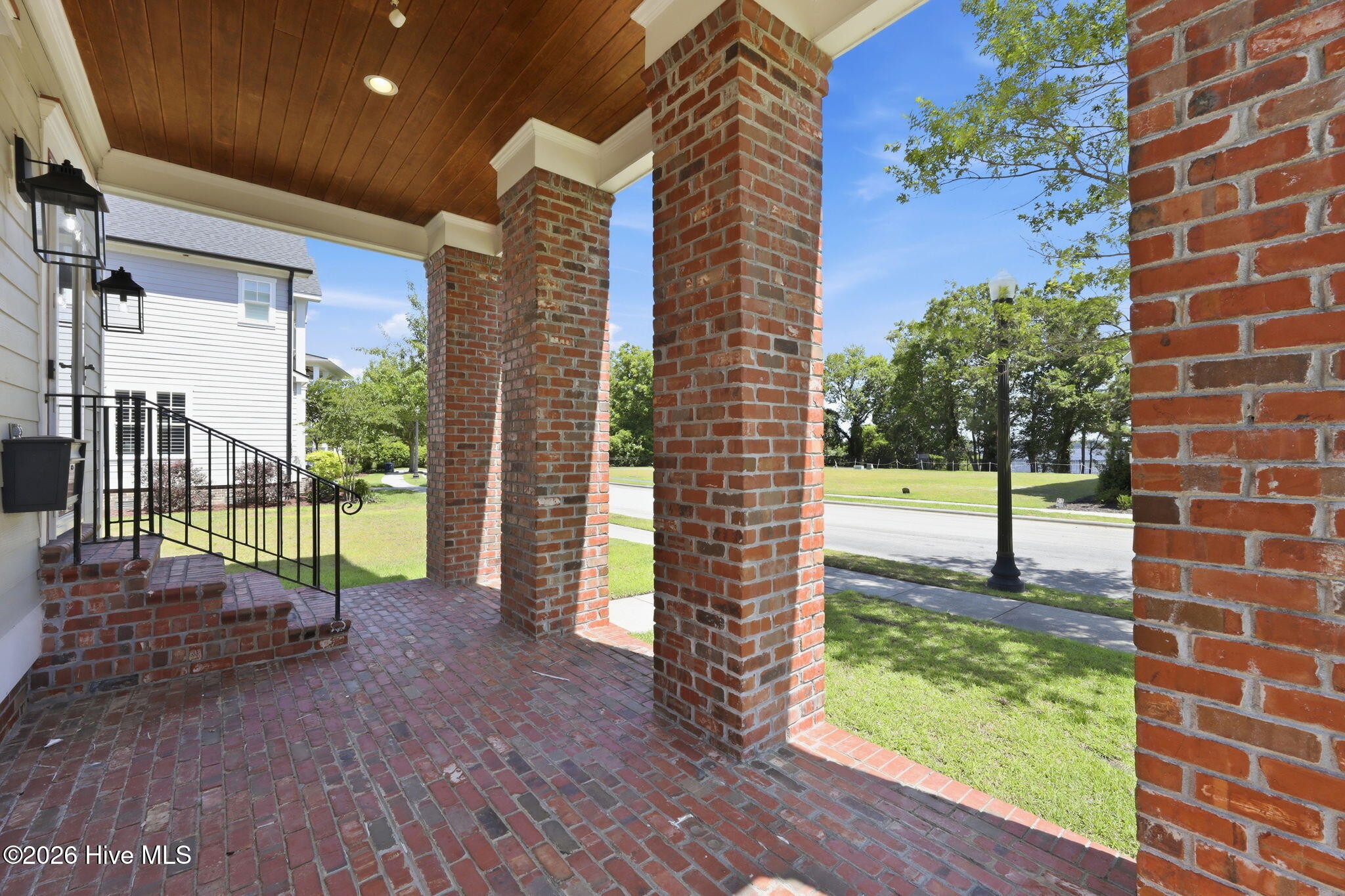 807 E Front Street