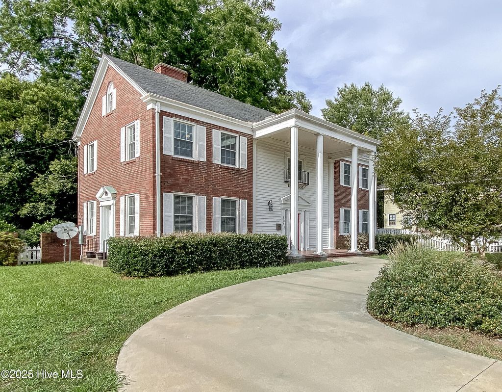 Photo of 506 W Church Street, Elizabeth City, NC 27909 (MLS # 100516158)