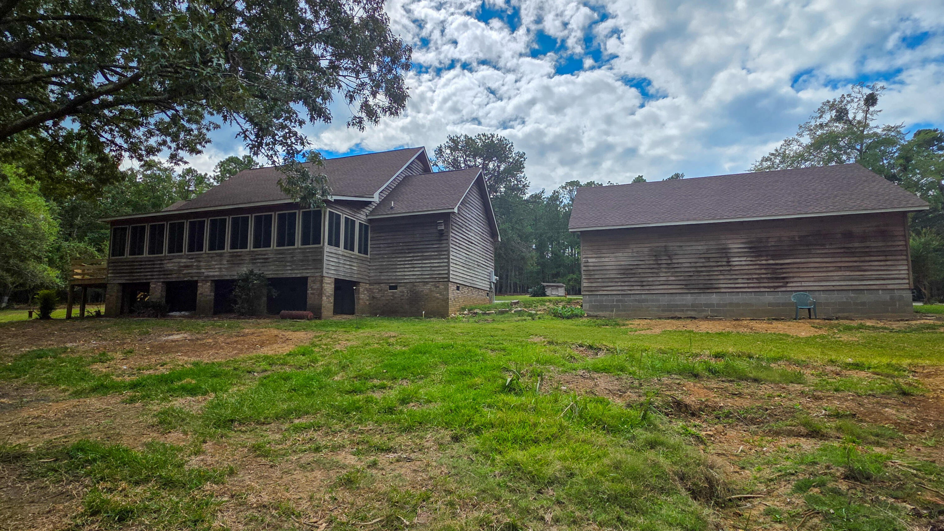 1179 Lakeside Drive