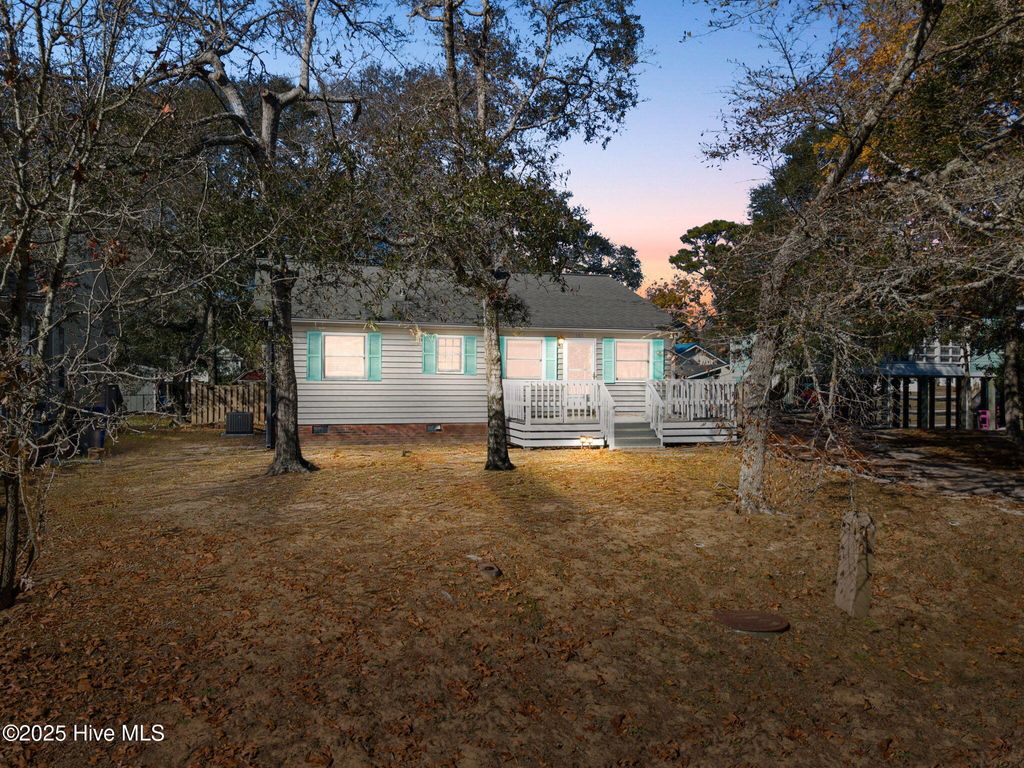 Photo of 101 SE 12th Street, Oak Island, NC 28465 (MLS # 100543904)