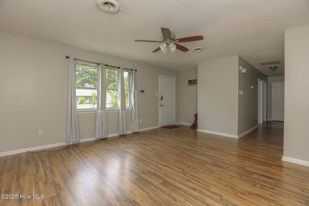 Photo of 408 Sterling Road, Jacksonville, NC 28546 (MLS # 100527829)