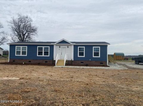 Homes For Sale - 3014 Basstown Road<br/> Clinton, NC 28328