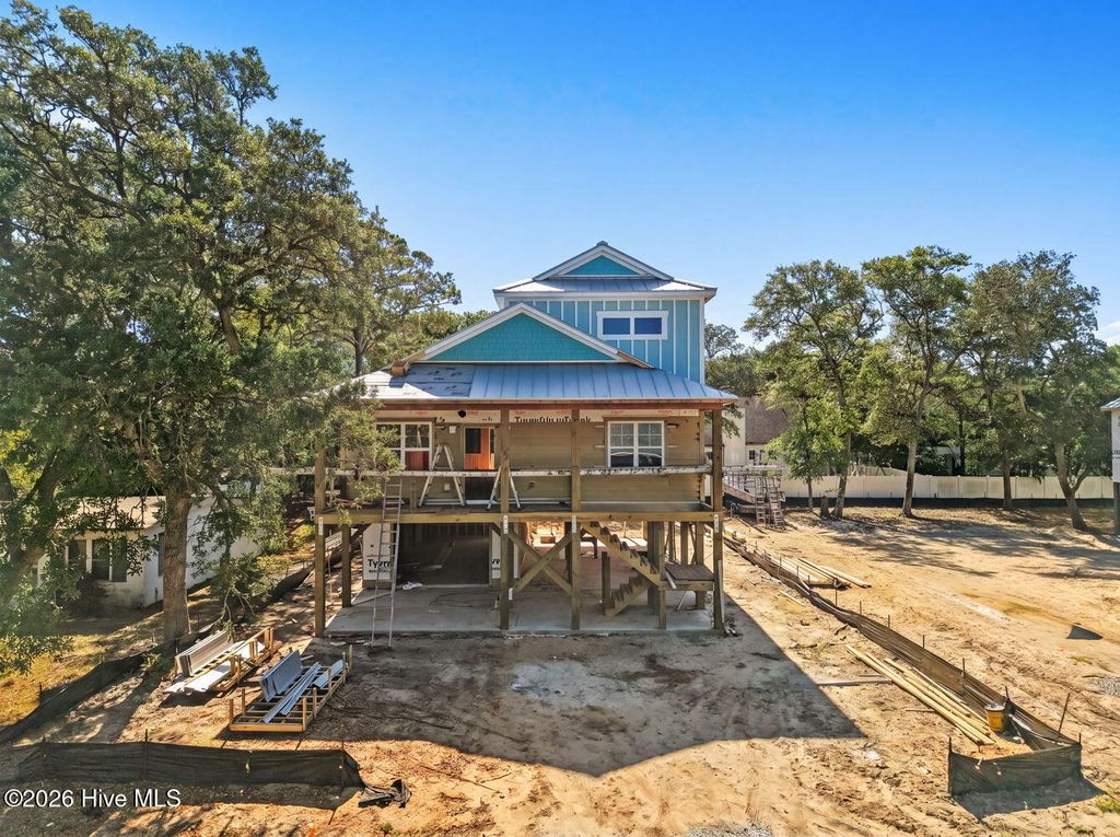 Photo of 110 NE 41st Street, Oak Island, NC 28465 (MLS # 100576401)