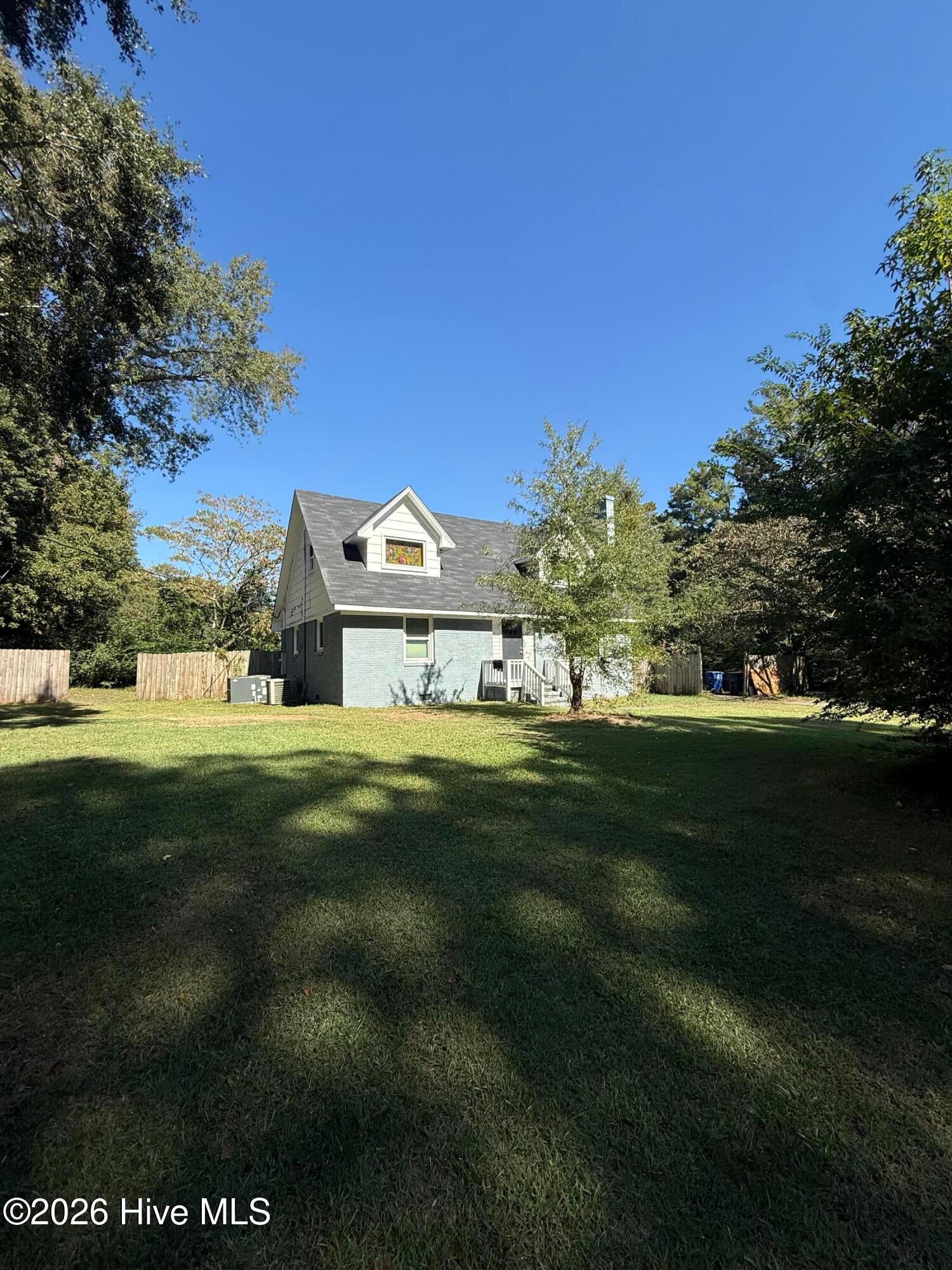 2200 Indian Drive