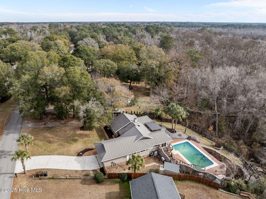 Photo of 165 Gooseneck Road W, Rocky Point, NC 28457 (MLS # 100536455)