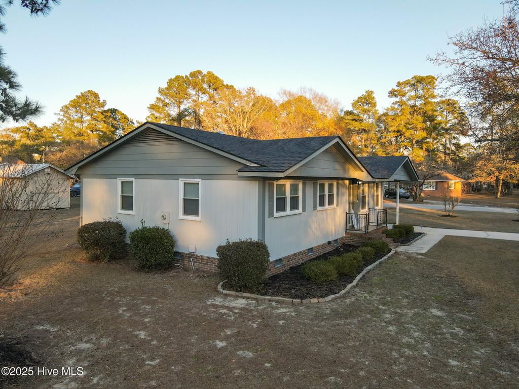 Photo of 12881 Andrews Drive, Laurinburg, NC 28352 (MLS # 100545542)