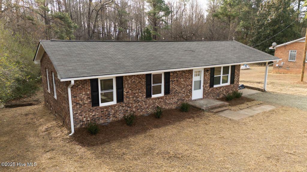 Photo of 1508 Parks Village Road, Zebulon, NC 27597 (MLS # 100546749)